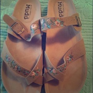 Mudd women’s Sandals